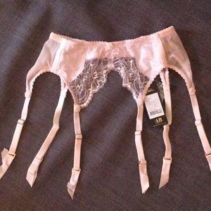 NWT Dita Von Teese Tryst suspended belt.